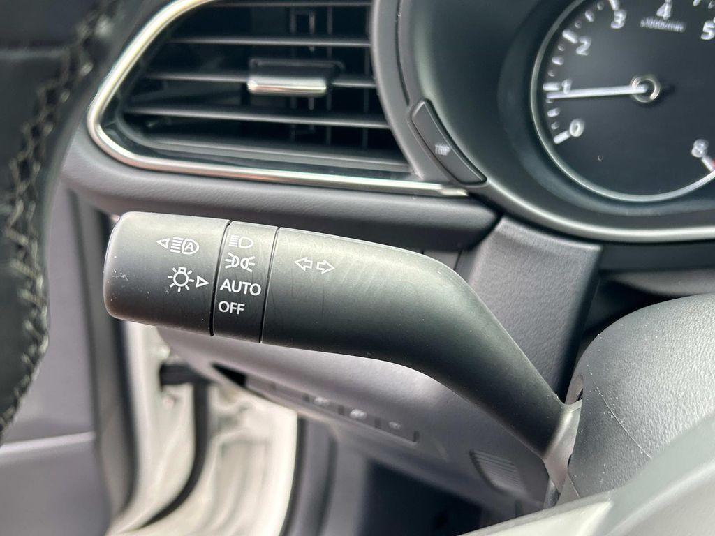 2024 Mazda CX-30 2.5 S Premium Package Image 25 of 30