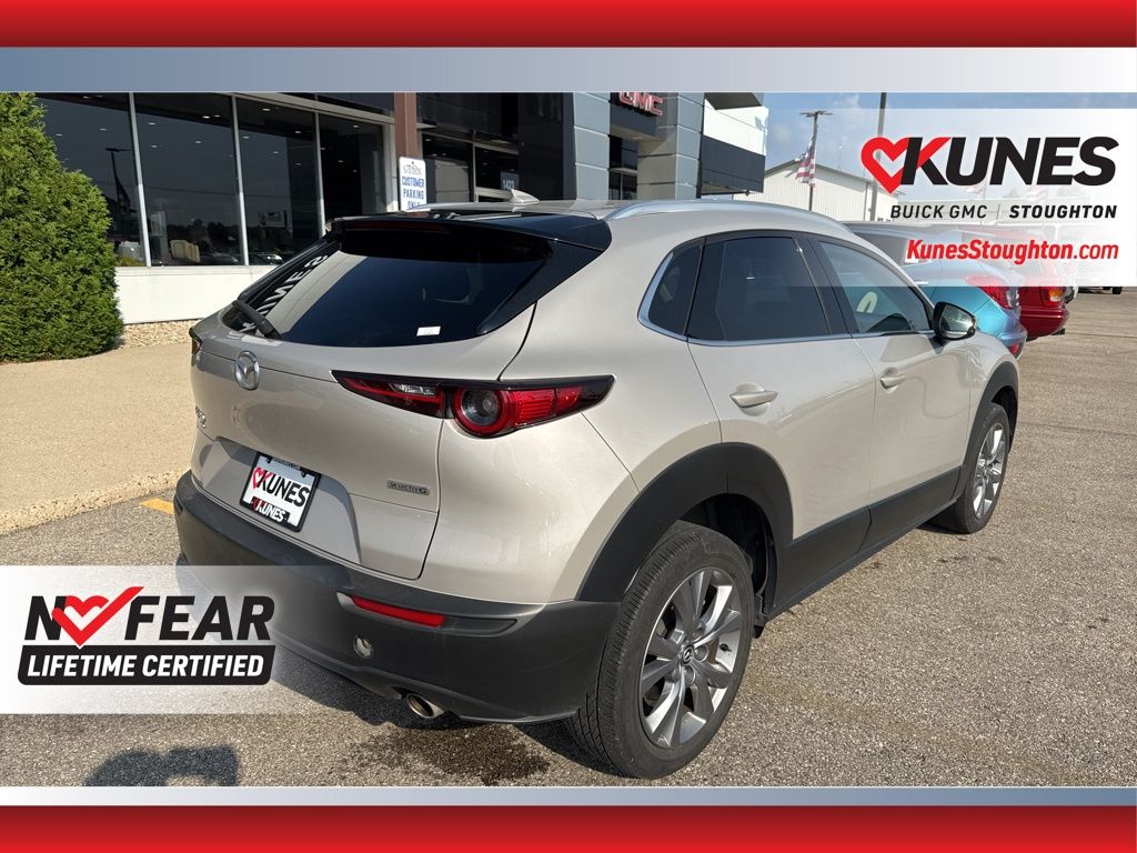 2024 Mazda CX-30 2.5 S Premium Package Image 8 of 49