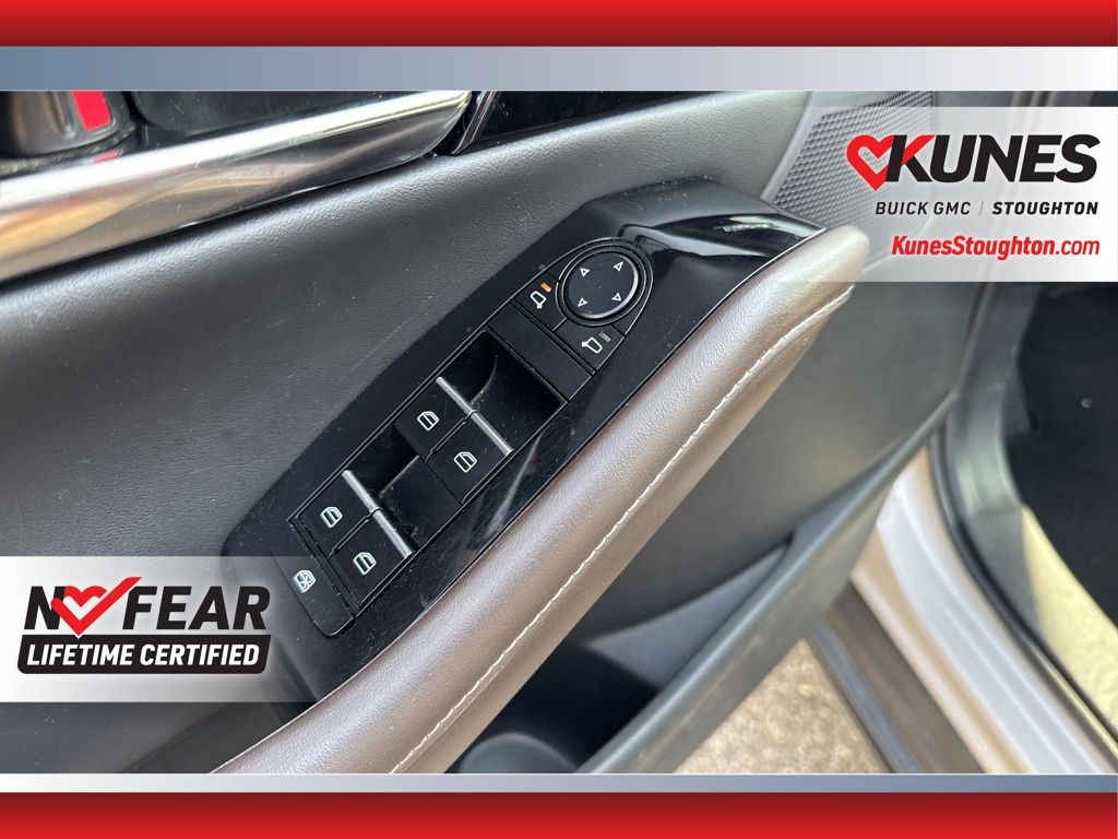 2024 Mazda CX-30 2.5 S Premium Package Image 35 of 49