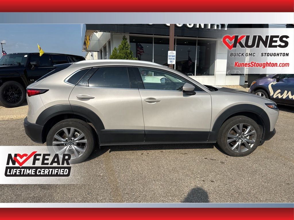 2024 Mazda CX-30 2.5 S Premium Package Image 7 of 49