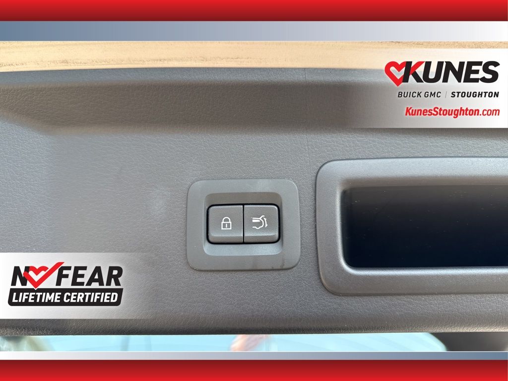 2024 Mazda CX-30 2.5 S Premium Package Image 33 of 49