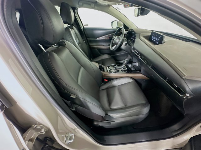 Vehicle image 12 of 30