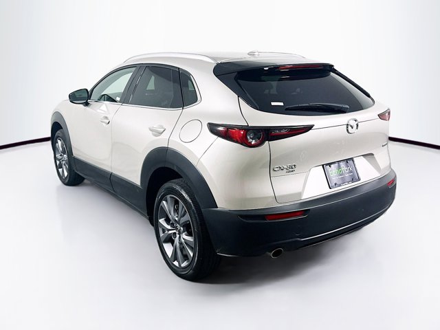 Vehicle image 8 of 30