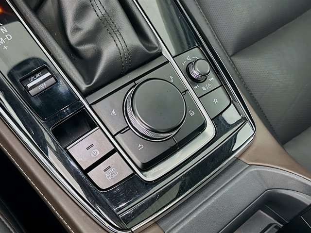 Vehicle image 20 of 30