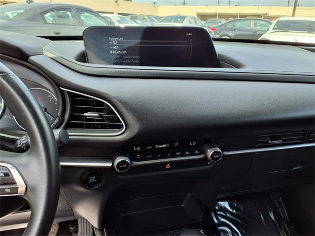 Vehicle image 18 of 20
