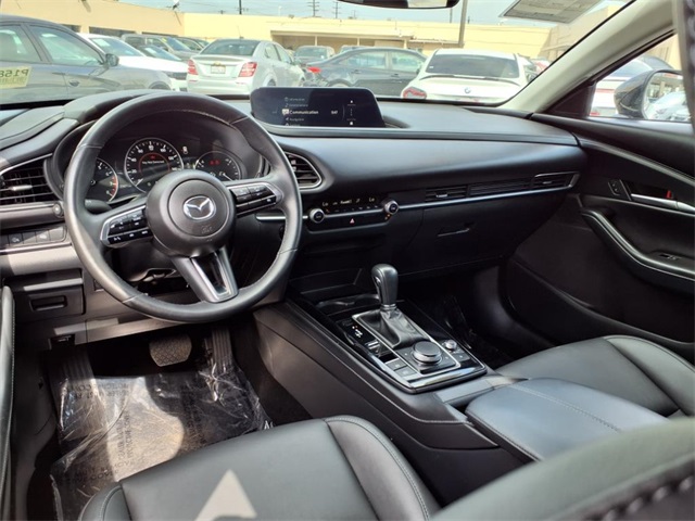 Vehicle image 10 of 20