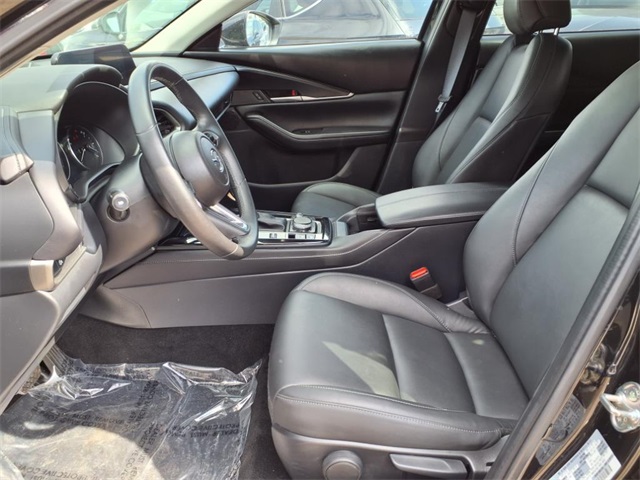 Vehicle image 13 of 20