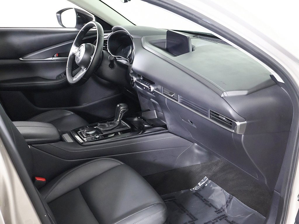 Vehicle image 21 of 56