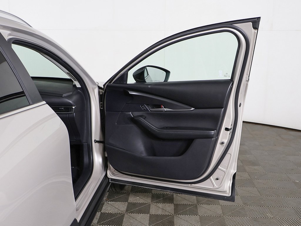 Vehicle image 18 of 56