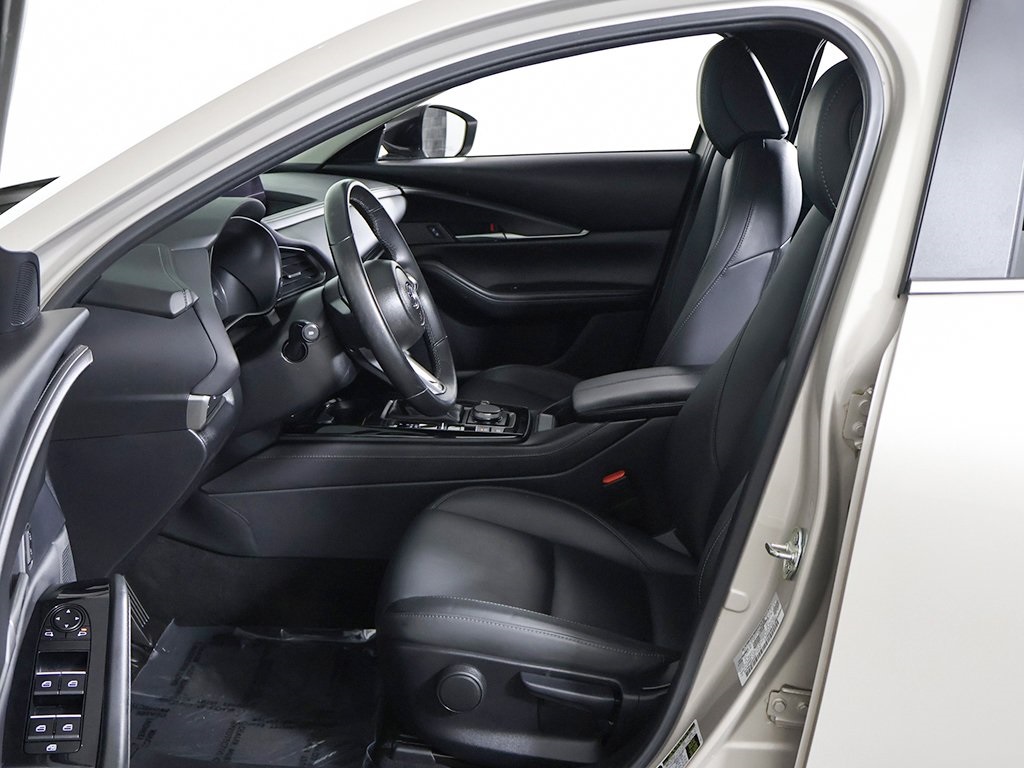 Vehicle image 17 of 56