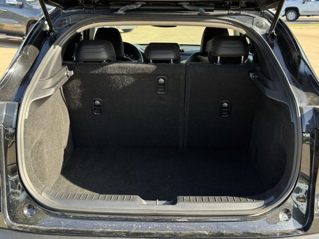 Vehicle image 12 of 33