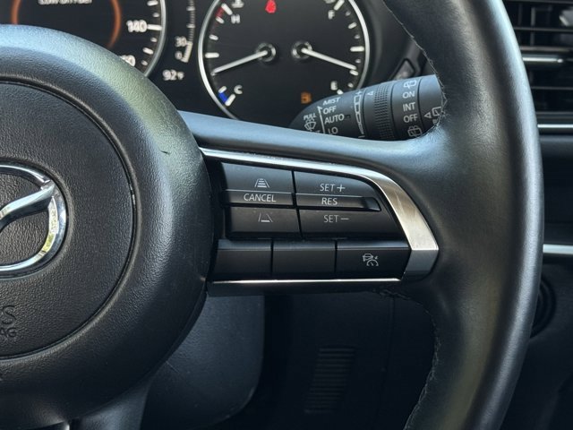 Vehicle image 19 of 33