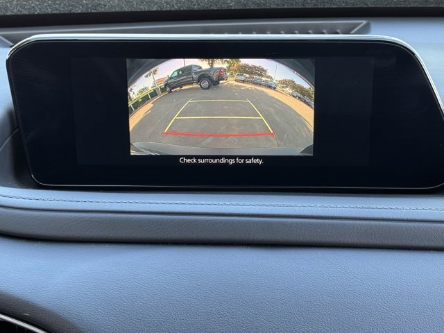 Vehicle image 22 of 33