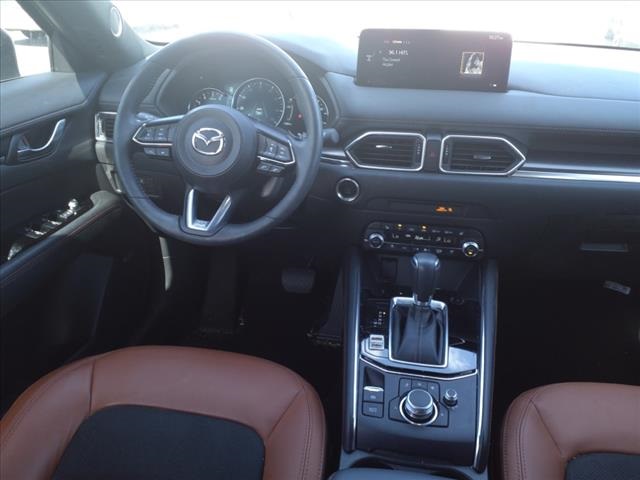 Vehicle image 26 of 29