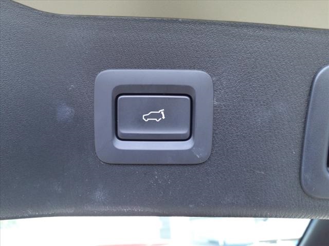 Vehicle image 24 of 29