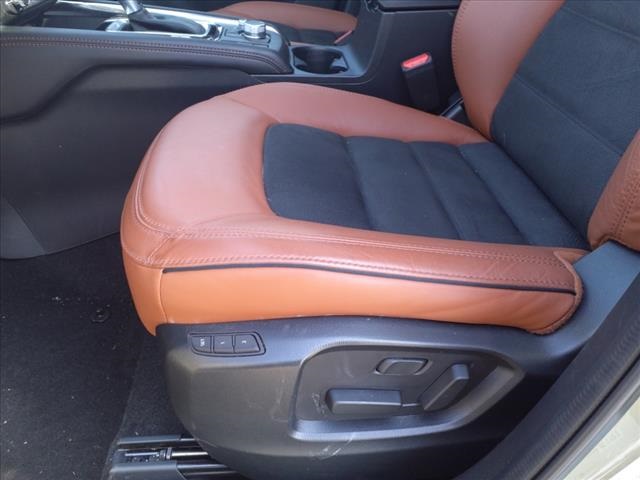 Vehicle image 12 of 29