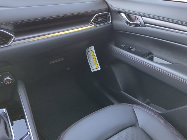 Vehicle image 14 of 26