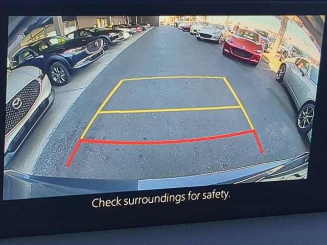 Vehicle image 17 of 26