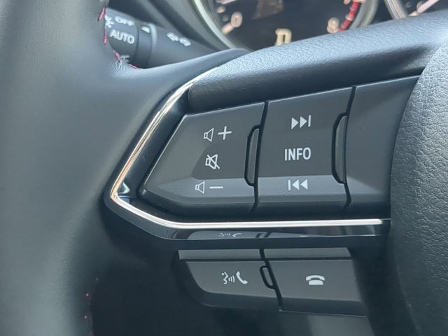 Vehicle image 22 of 26