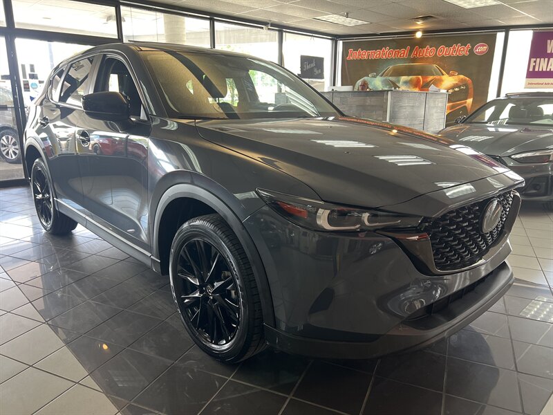 Vehicle image 3 of 33