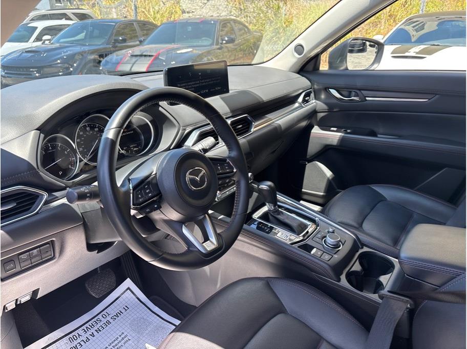 2024 Mazda CX-5 2.5 S Carbon Edition Image 11 of 36