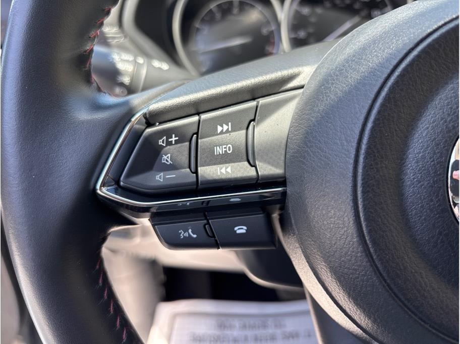 2024 Mazda CX-5 2.5 S Carbon Edition Image 26 of 36