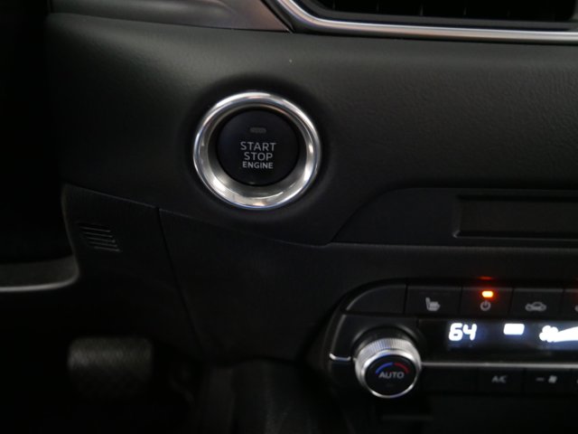2024 Mazda CX-5 2.5 S Preferred Package Image 30 of 33