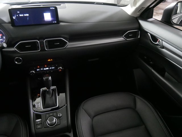 2024 Mazda CX-5 2.5 S Preferred Package Image 17 of 33