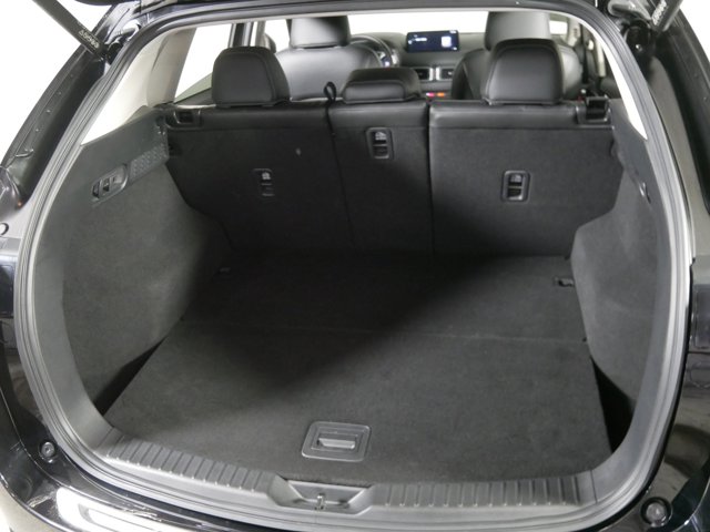2024 Mazda CX-5 2.5 S Preferred Package Image 10 of 33