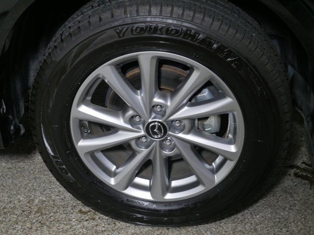 2024 Mazda CX-5 2.5 S Preferred Package Image 9 of 33