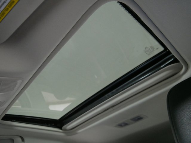 2024 Mazda CX-5 2.5 S Preferred Package Image 28 of 33