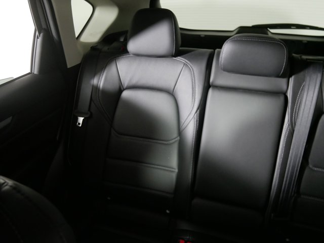 2024 Mazda CX-5 2.5 S Preferred Package Image 13 of 33