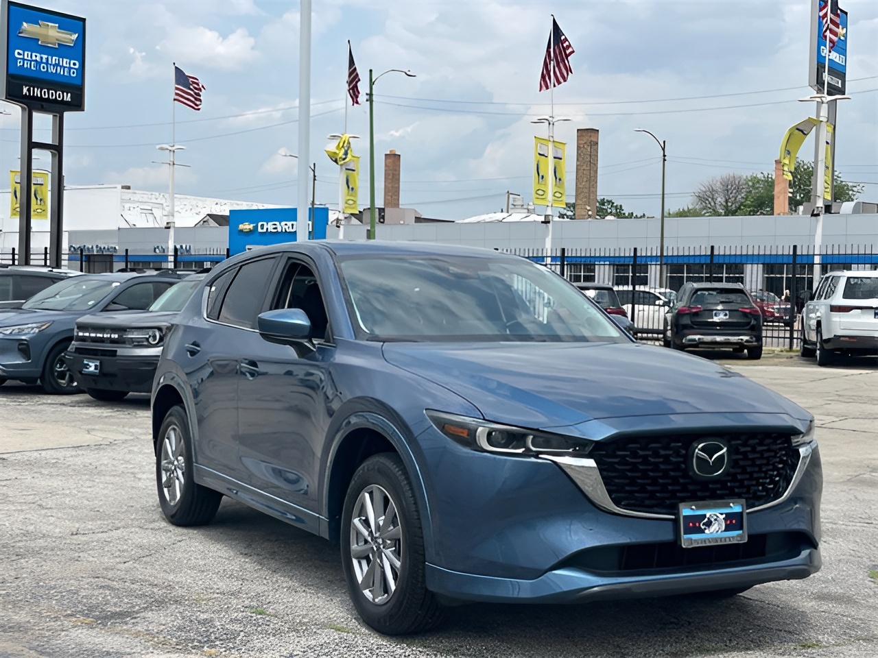 Vehicle image 33 of 40