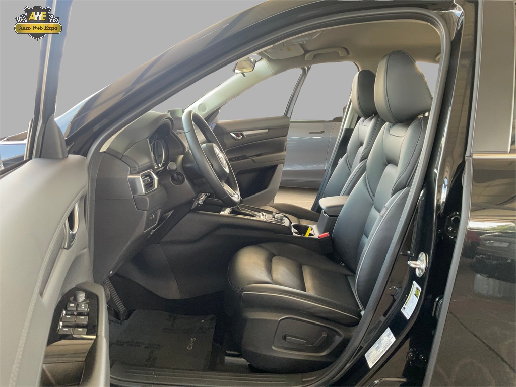 Vehicle image 22 of 60