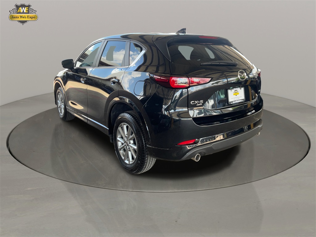 Vehicle image 6 of 60