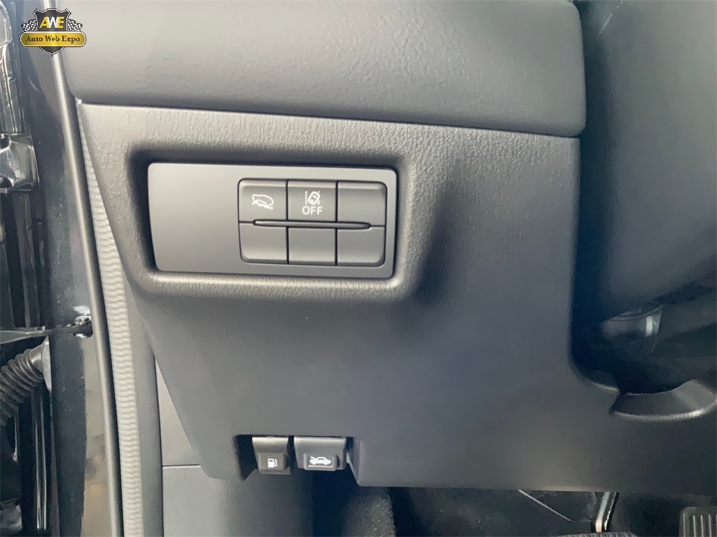 Vehicle image 48 of 60