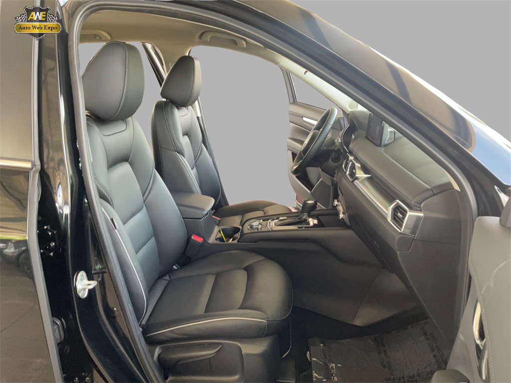 Vehicle image 20 of 60