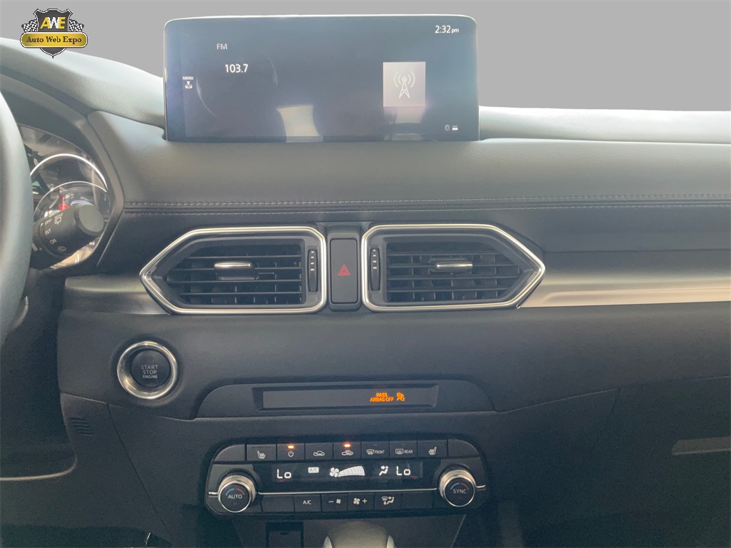 Vehicle image 41 of 60