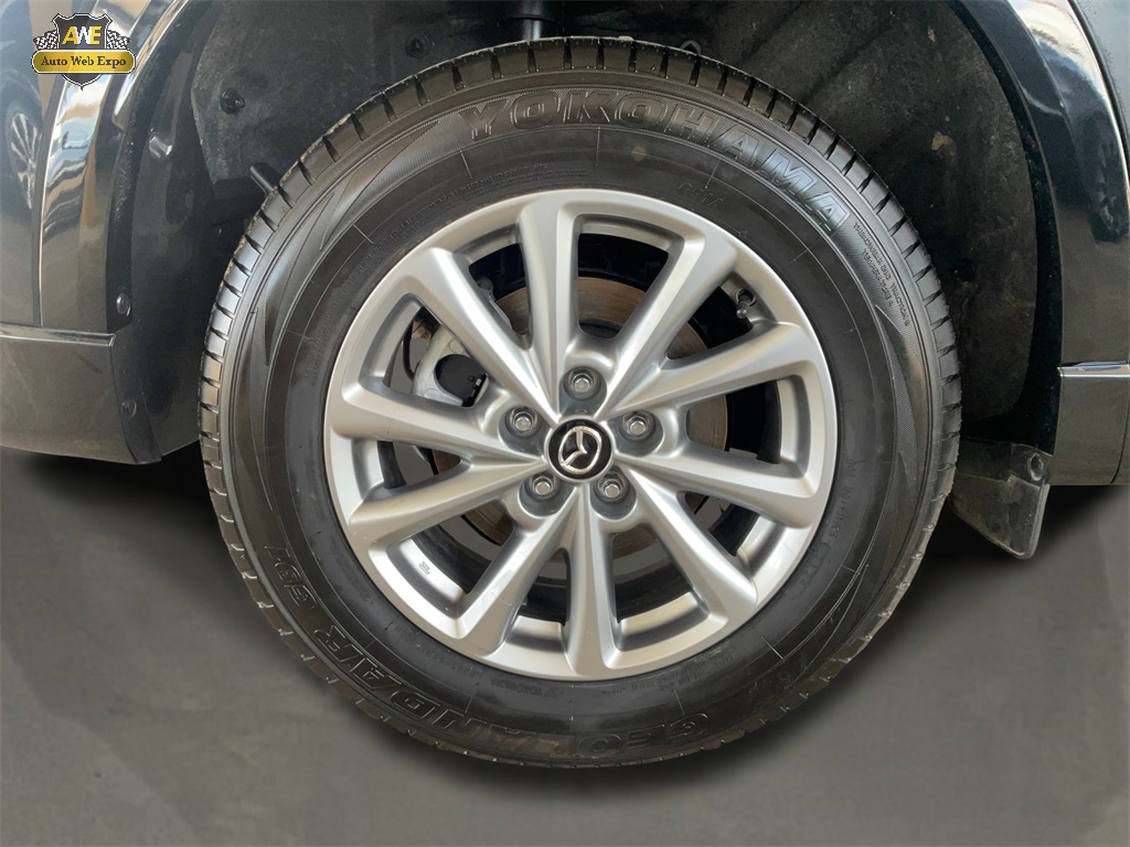 Vehicle image 9 of 60