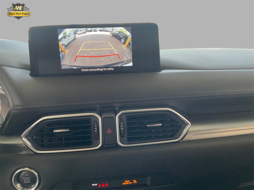 Vehicle image 37 of 60