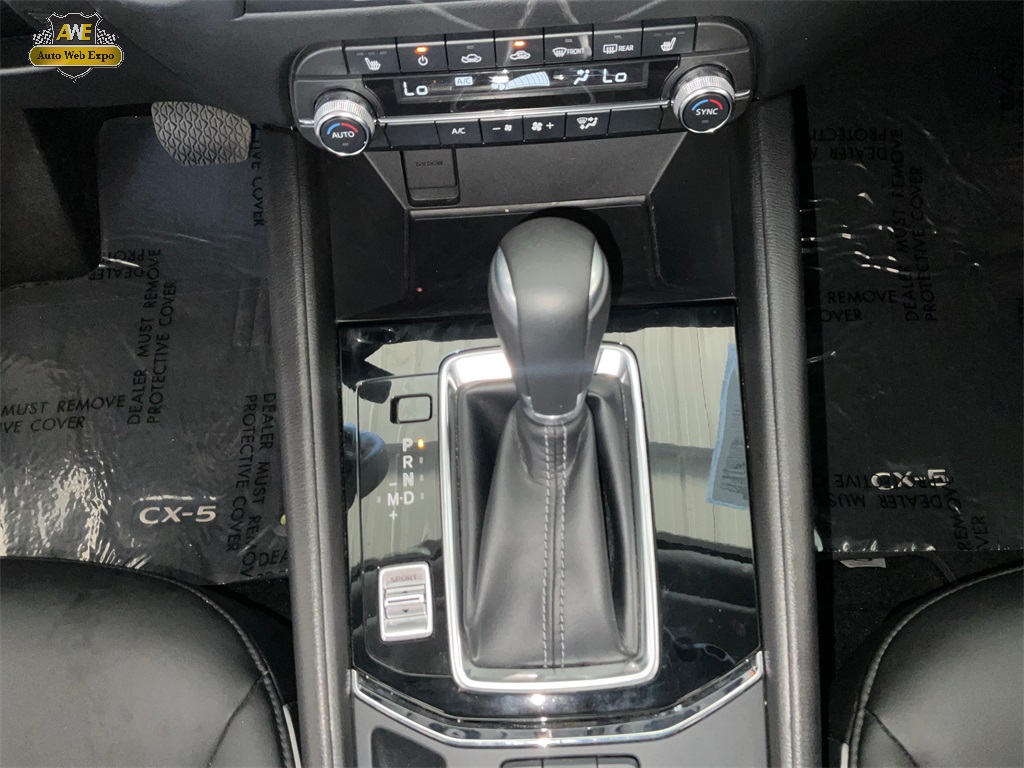 Vehicle image 43 of 60