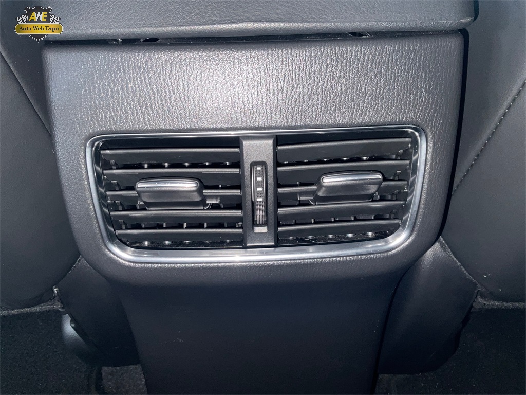 Vehicle image 45 of 60
