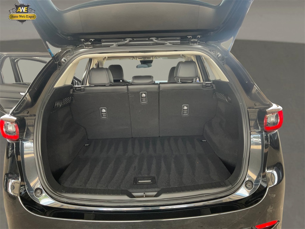 Vehicle image 13 of 60