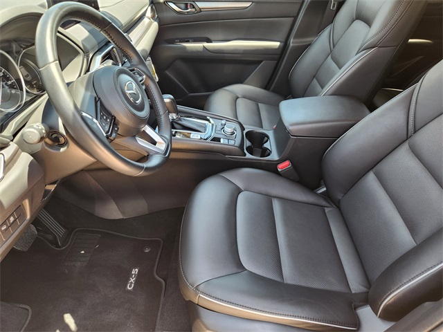 Vehicle image 11 of 22