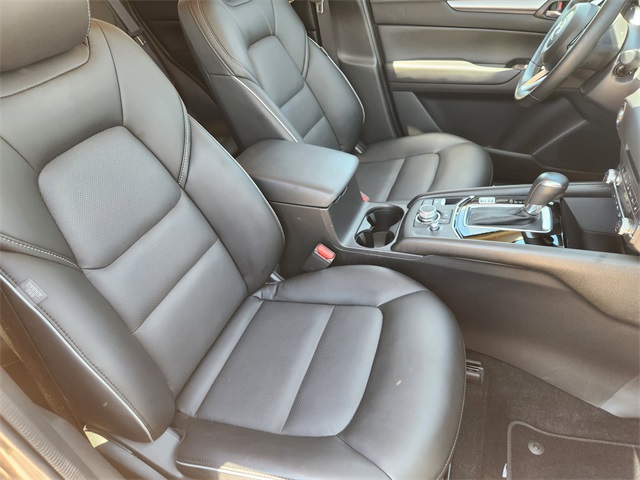 Vehicle image 9 of 22