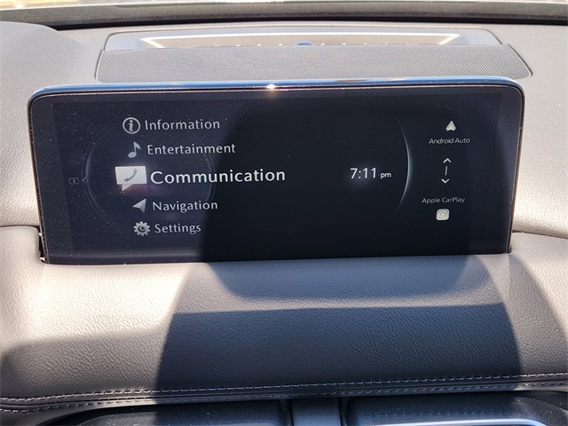 Vehicle image 15 of 22