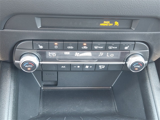 Vehicle image 21 of 22