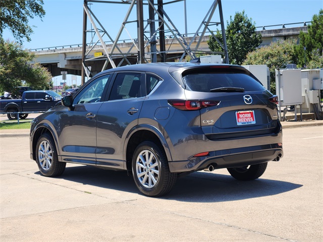 Vehicle image 4 of 22