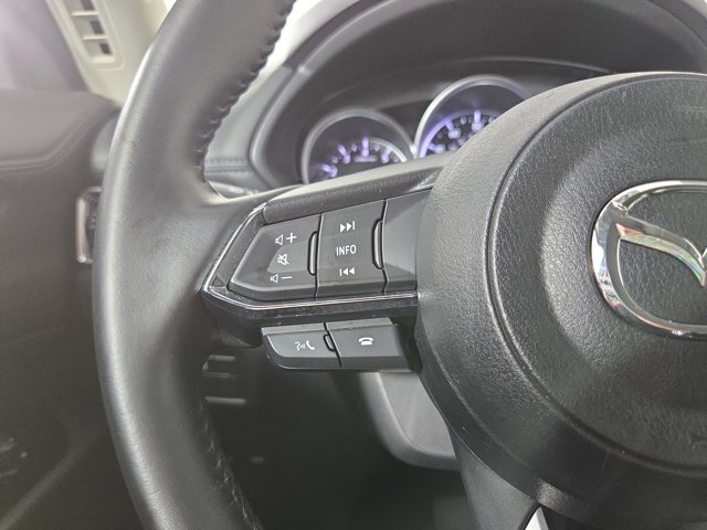 Vehicle image 16 of 33