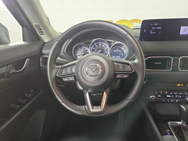 Vehicle image 15 of 33
